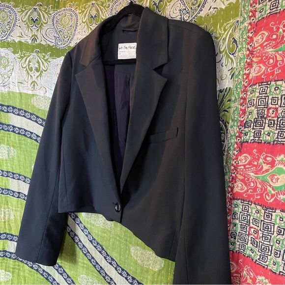 Free People We the Free Black Block Party Crop Blazer Size Large - Picture 6 of 13